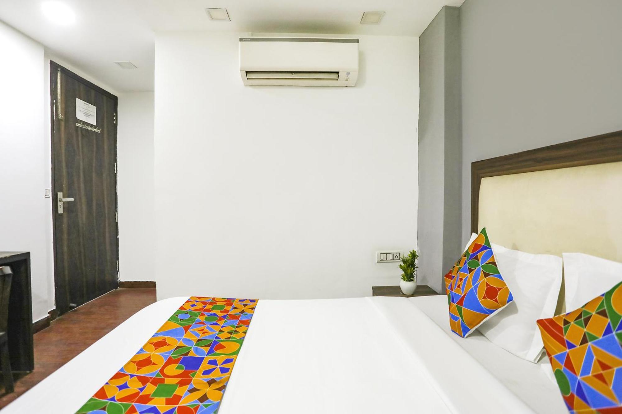 Fabexpress The Arrow Hotel นิวเดลี ภายนอก รูปภาพ